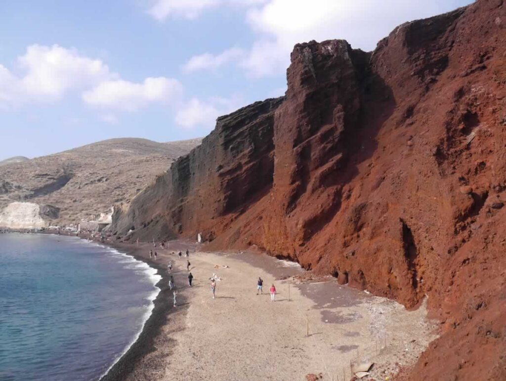 red beach santorini